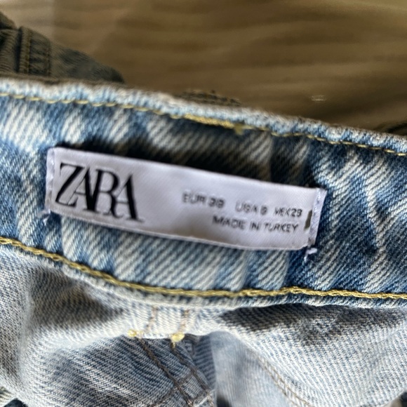 Used Zara Light Blue Denim Jeans - Picture 2 of 2